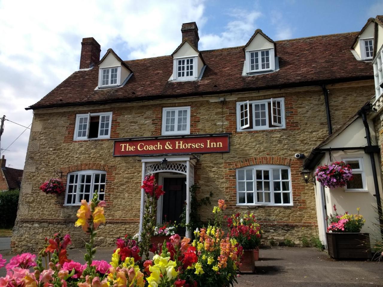 The Coach & Horses Inn Chislehampton Ngoại thất bức ảnh